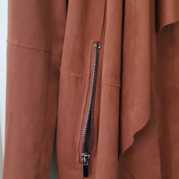 jacket - Picture 3 of 3